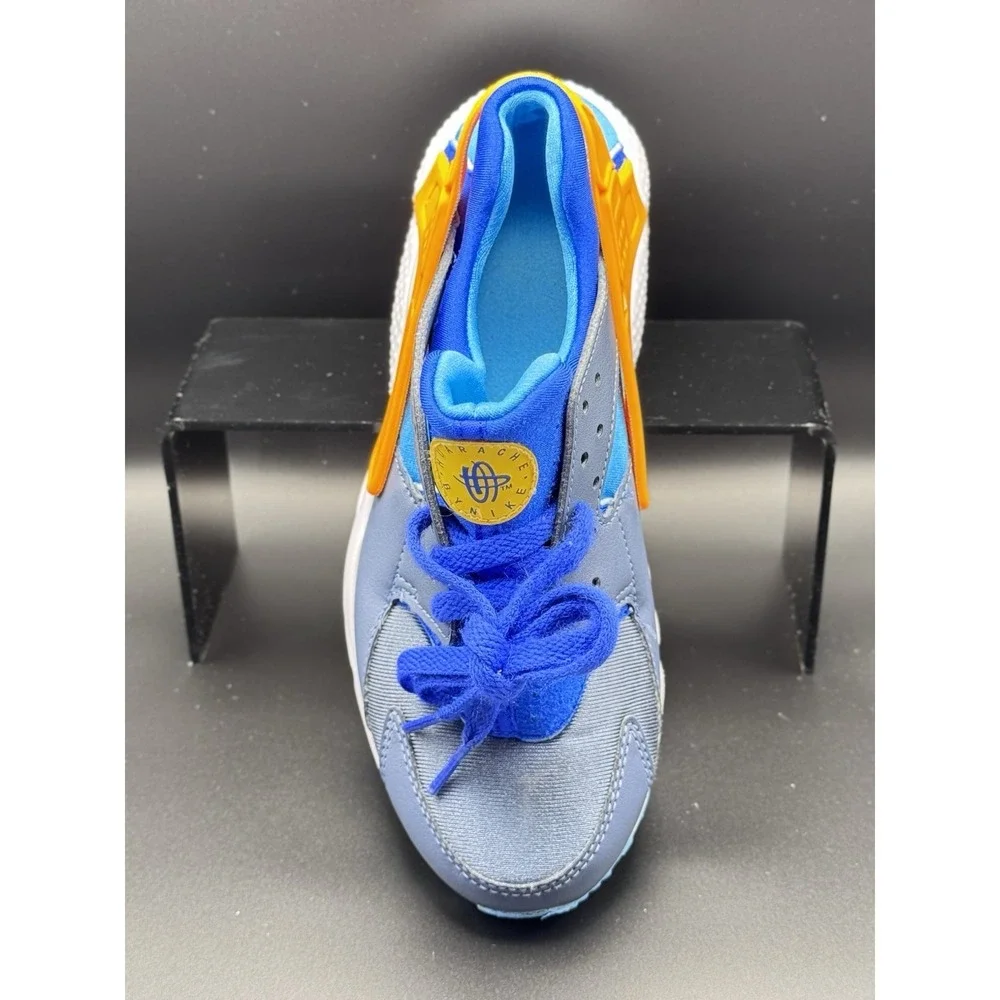 Size 5.5Y- Nike Huarache‎ Kids Pre Owned Shoes, White/Blue/Yellow